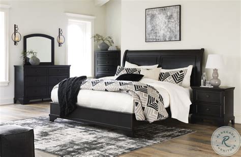 Chylanta Black Sleigh Bedroom Set from Ashley Furniture | Coleman Furniture