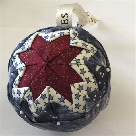 Free Tutorial-Quilted Holiday Star Ornaments (No Sew) | Diy quilted ...