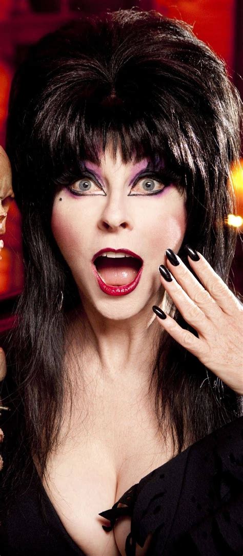 Elvira Makeup, Cassandra Peterson, Beautiful Celebrities, Celebrities ...