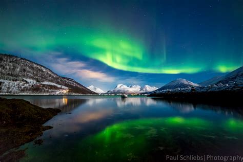 Northern Lights over the Fjords near Tromso, Norway [2048x1365] [OC ...