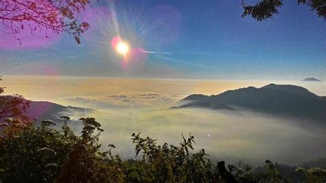 Dieng Plateau Sunrise View Point (Wonosobo) - 2021 All You Need to Know ...