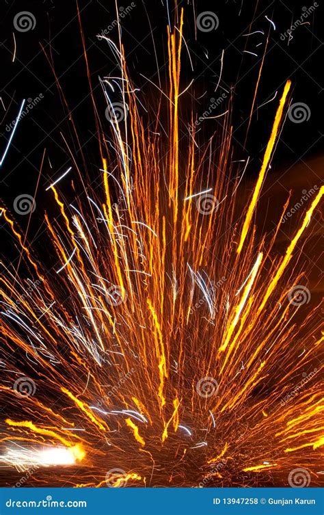 Exploding Firecracker Royalty Free Stock Photos - Image: 13947258