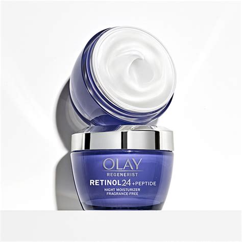 The 10 Best Retinol Night Creams, Says a Dermatologist and Esthetician