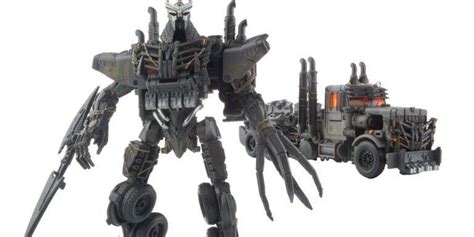 Transformers: Rise of The Beasts Scourge Villain Toy Revealed ...