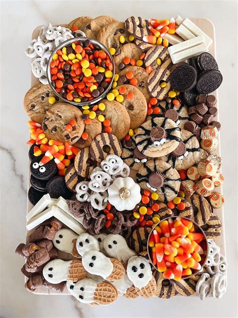 Halloween Candy Board Ideas - Haute Off The Rack in 2023 | Halloween ...