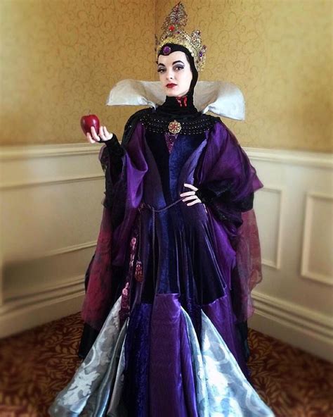 DIY Disney Villains Costumes | Evil queen costume, Queen costume ...