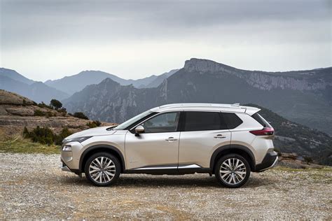 Nissan X-Trail (2023) - picture 11 of 48