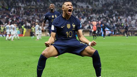 Mbappe becomes youngest player to reach 10 World Cup goals in Argentina ...