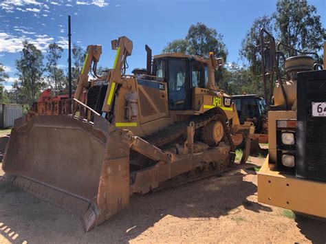 Dozers For Hire | D8 Dozer Hire Brisbane | Aussie Plant Hire