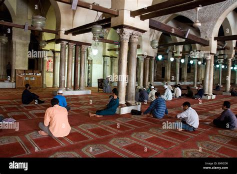 Interior al azhar mosque cairo egypt hi-res stock photography and ...