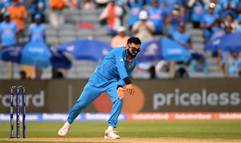 Virat Kohli completed Hardik Pandya's first over | ESPNcricinfo.com