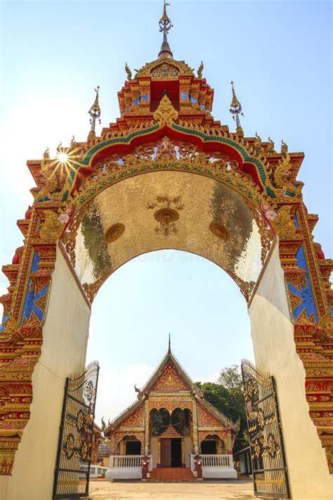 Beautiful Thai Temple Gate. Stock Photo - Image of monument, buddhism ...