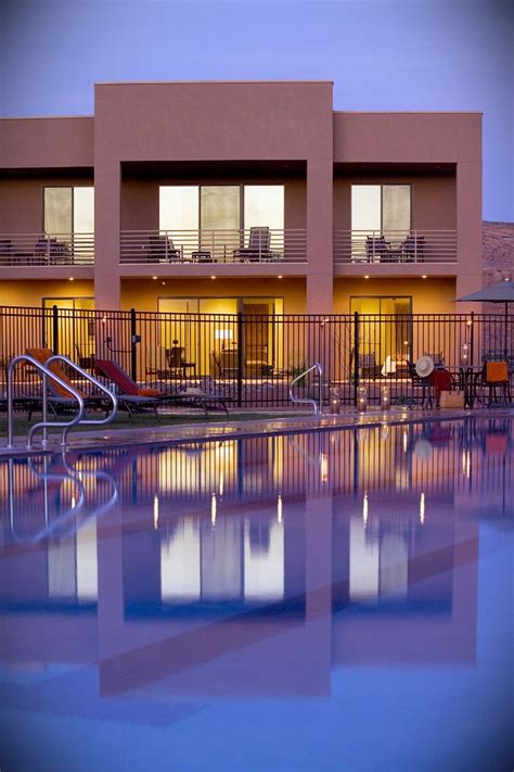 Red Mountain Resort Pool: Pictures & Reviews - Tripadvisor