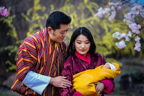 Joy for the Dragon King of Bhutan and his wife, the ‘Kate Middleton of ...