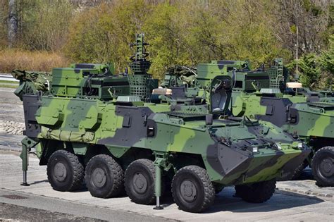 The Czech army is testing new special Pandur II armoured vehicles ...