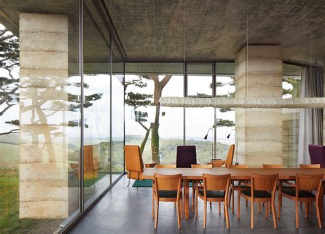 Illuminating Swiss Architect Peter Zumthor’s English Retreat | est living