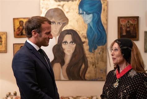 Unmasked Macron meets legendary Lebanese singer Fairuz | Middle East Eye