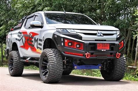 Mitsubishi L200 4X4 Off Road Extreme Driver High Performance Fast Power ...