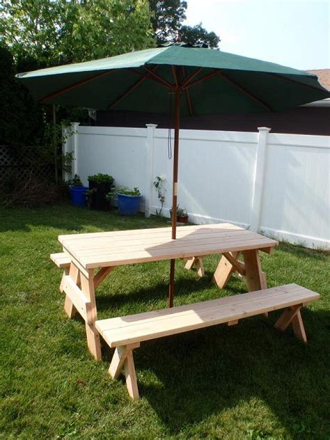 Umbrella Hole – All American Picnic Tables