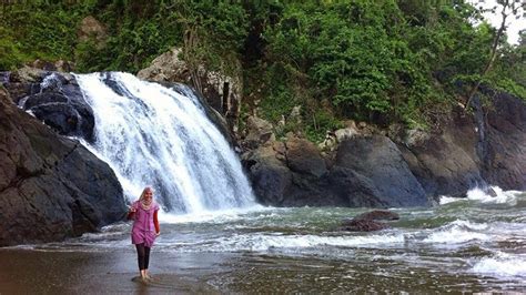 Liburan ke Pantai Banyu Anjlok, Malang Bisa Dapat Jackpot 3 Tempat ...