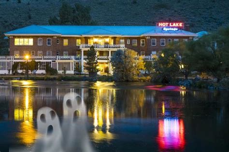 Stay at the Most Haunted Hotel in Oregon, If You Dare