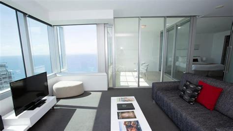 Iconic Q1 Resort & Spa Gold Coast Apartment Escape with SkyPoint Access ...