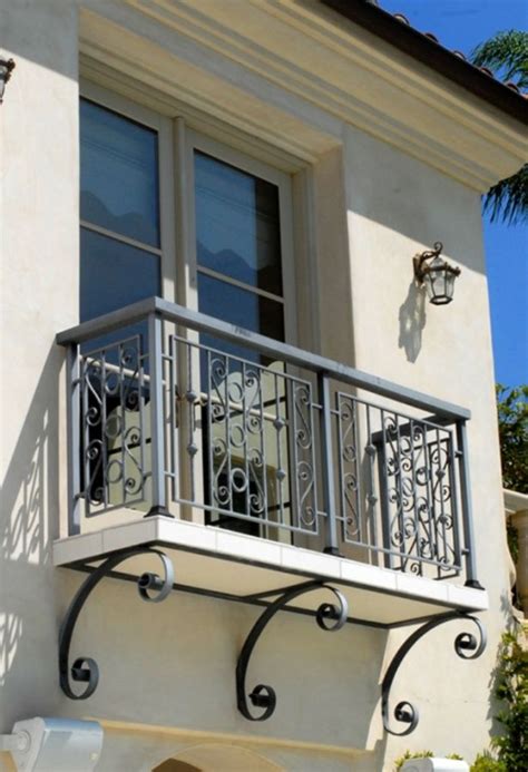 Stylish Exterior Modern Balcony Railing Design – BESTHOMISH