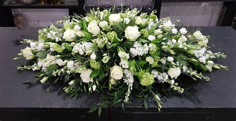 WHITE ROSE CASKET SPRAY - Buy Flowers in London | Buy Flowers Bouquets ...