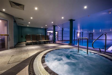 DoubleTree by Hilton Cheltenham - Book Spa Breaks, Days & Weekend Deals ...