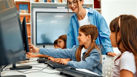 Computer Basics for Kids: What to Teach and Why? — Acer Corner