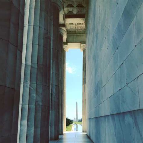 DC Monuments & Memorials Architectural Walking Tour | GetYourGuide