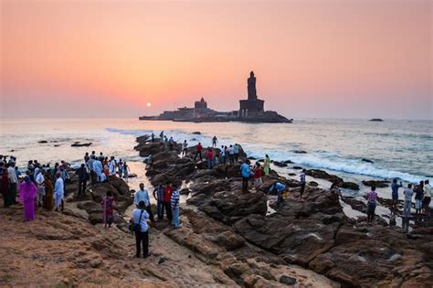 Premium Photo | Tourists looking sunrise in Kanyakumari India