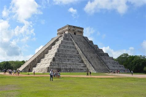 Top 10 Most Beautiful Ancient Mayan Temples