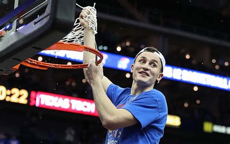 Arizona's Mitch Lightfoot finishing Kansas career at NCAA Tournament