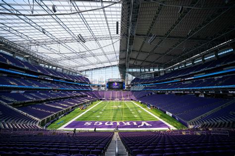 Vikings end scrimmage at U.S. Bank Stadium with statement for social ...