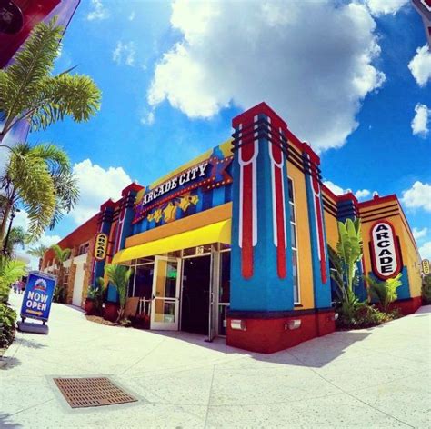 Everyone Will Have A Blast At Arcade City, A Massive Arcade In Florida ...