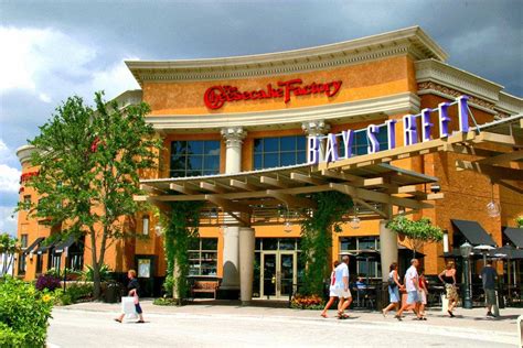 International Plaza & Bay Street: Tampa Shopping Review - 10Best ...