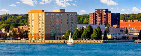 Waterfront Hotels Sault Saint Marie | Delta Hotels Sault Ste. Marie ...