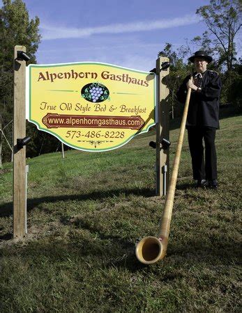 Alpenhorn Gasthaus - UPDATED 2017 Prices & B&B Reviews (Hermann, MO ...