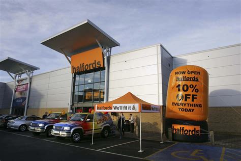 Halfords appoints group digital director | News | Retail Week