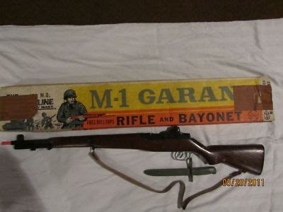 Marx Toy M1 garand with bayonet and box excellent cond | #154553632