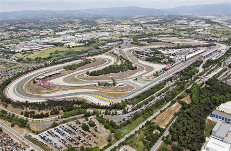 Barcelona, unique race track for 2017 F1 winter testing | FormulaRapida.net