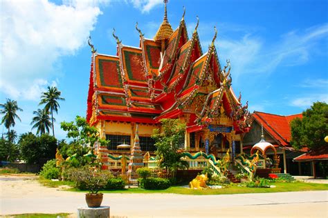 Thailand’s Stunning Religious Art and Architecture