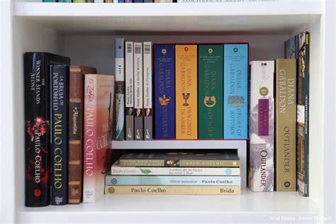 Aesthetic Ways to Organize Your Books