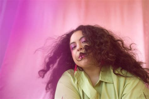 Kaina Talks About Her New Album and Touring With Cuco | People en Español