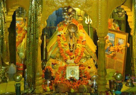 Jai Maa Baglamukhi Devi - Jai Ho Pitambara devi...: Baglamukhi Temple ...