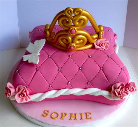 Princess Crown Cake - CakeCentral.com