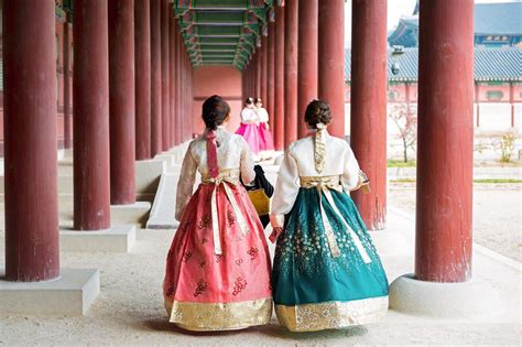 Clothing Traditions From Around the World