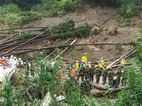 Japan – Thousands Evacuate, 1 Dead After Typhoon Nanmadol Dumps ...