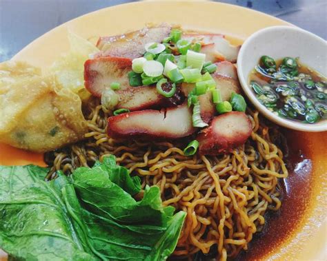 Street Food in Kuala Lumpur - 13 Must Try Dishes On Your Next Trip